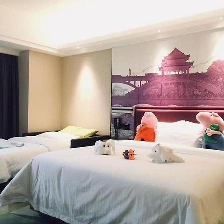 Hampton By Hilton Changsha Xingsha Exteriör bild