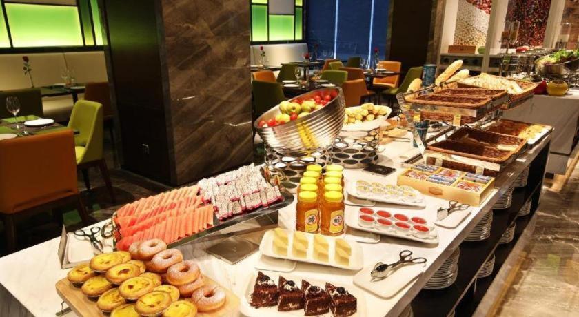 Hampton By Hilton Changsha Xingsha Exteriör bild
